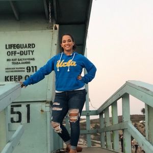 Meet your Posher, Becca